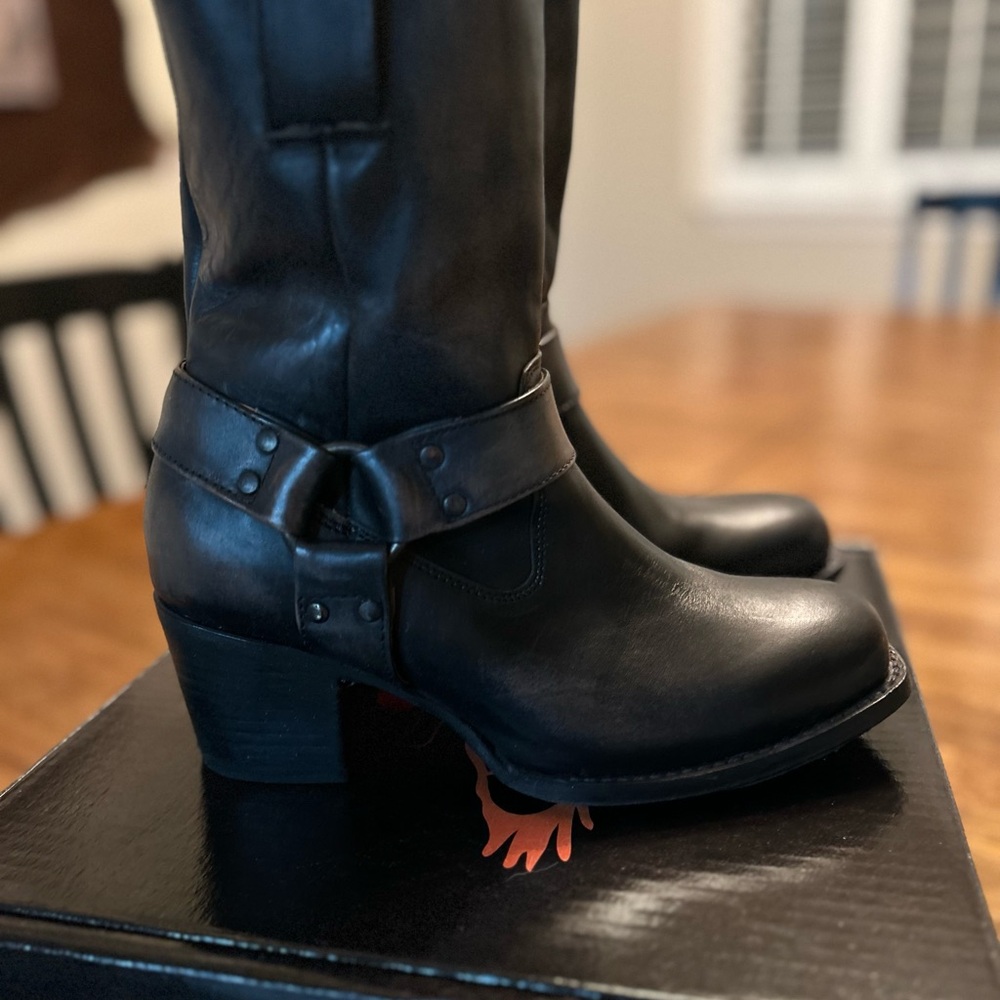 Freebird Darcy Black 9 - Picture 4 of 6